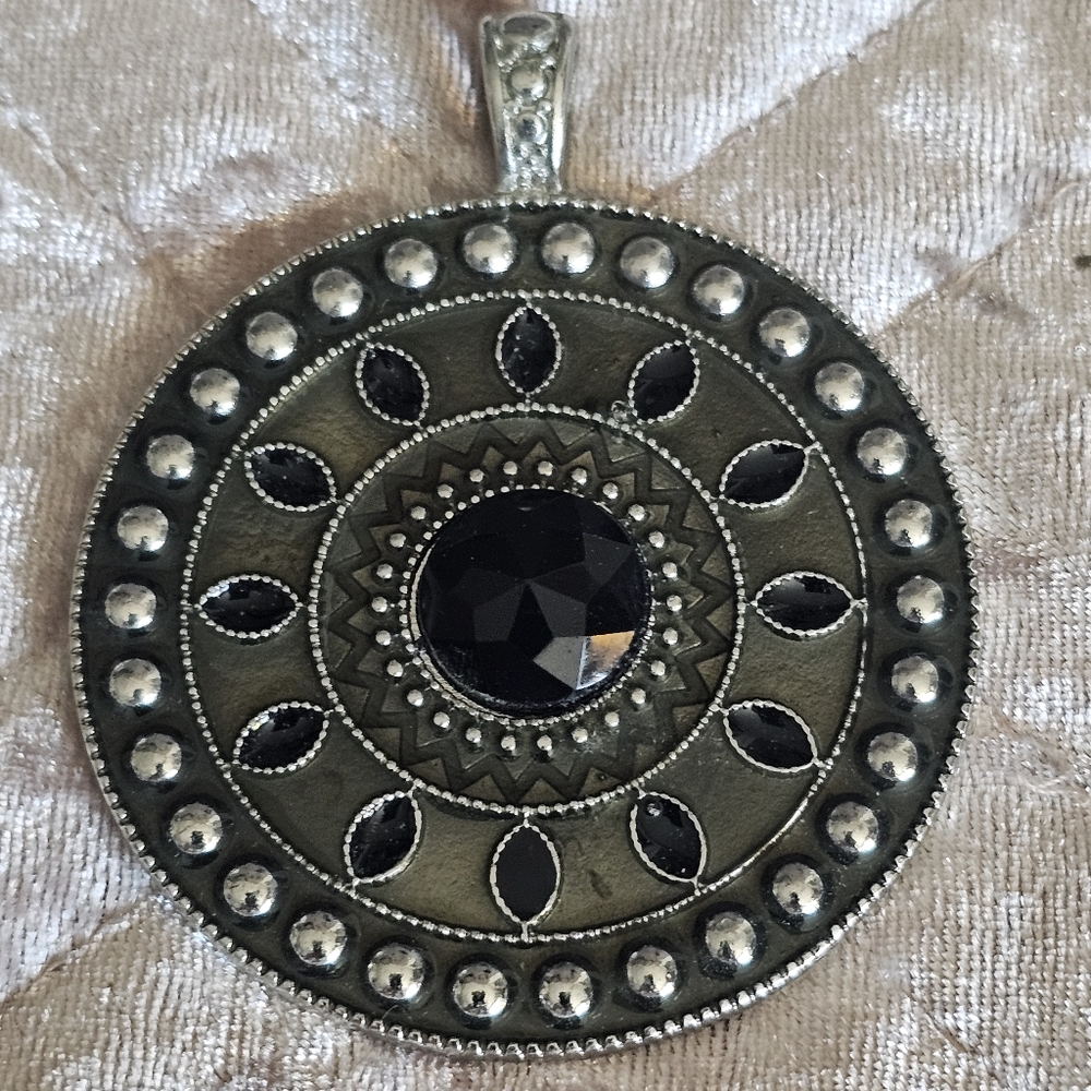 Faceted Jett Statement Pendant Cabachon Gold and Silver toned.